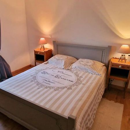 Appartement Charmant Et Spacieux Auxerre Exterior foto