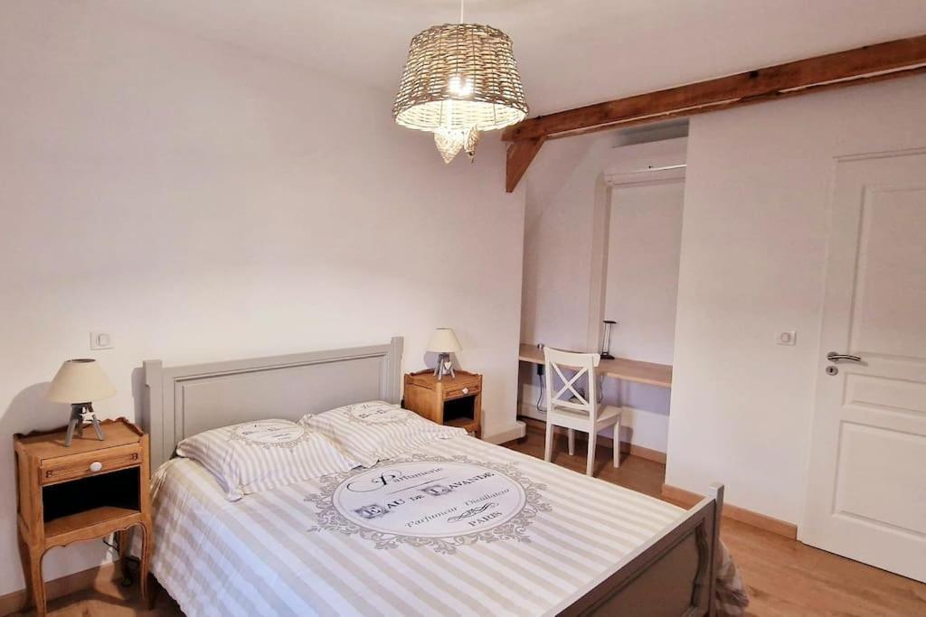 Appartement Charmant Et Spacieux Auxerre Exterior foto