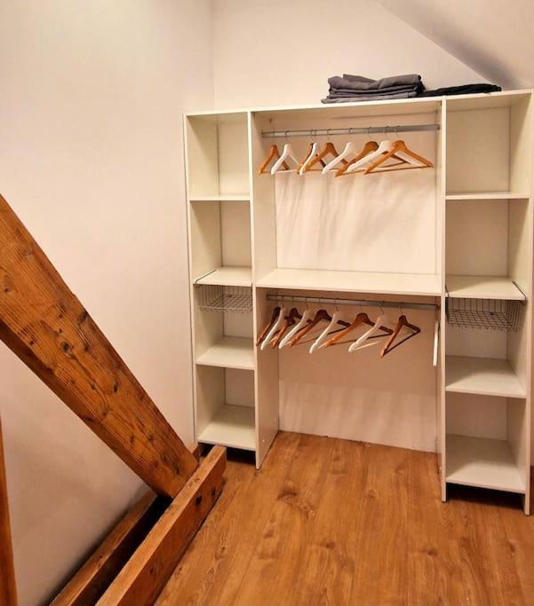Appartement Charmant Et Spacieux Auxerre Exterior foto
